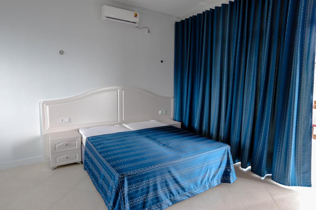 Hometel 4 Friends Gagry Zewnętrze zdjęcie